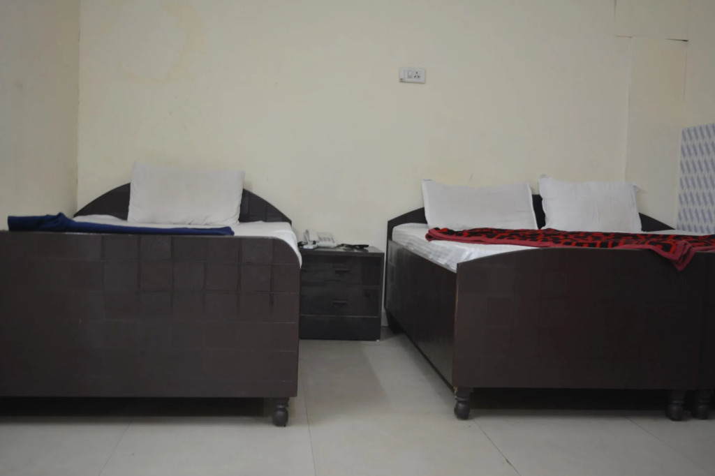 Shubham Hotel