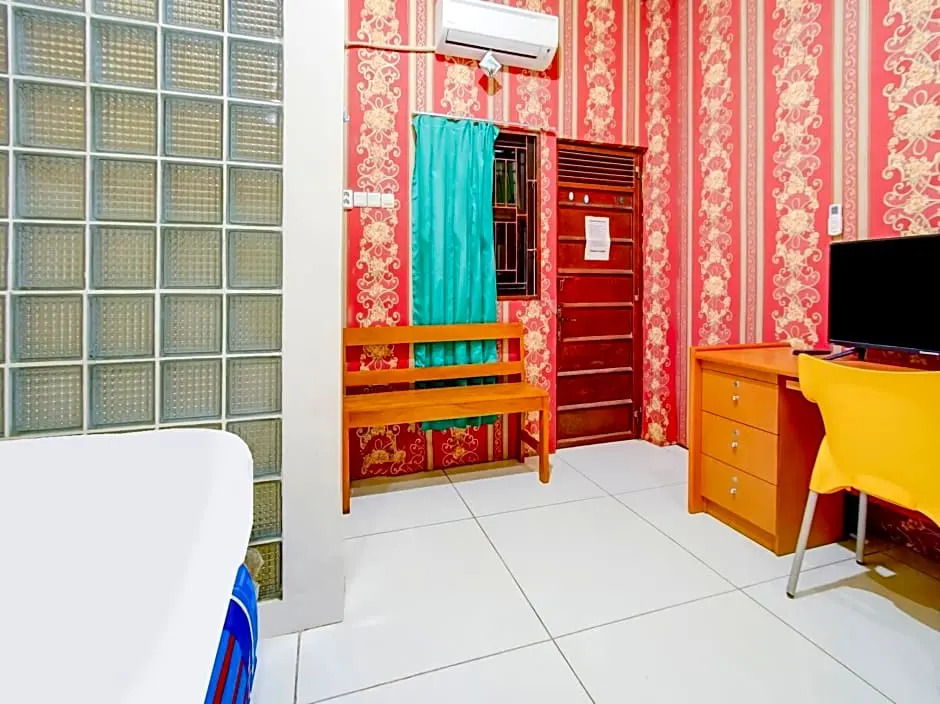OYO Life 3103 Opo Homestay & Kost
