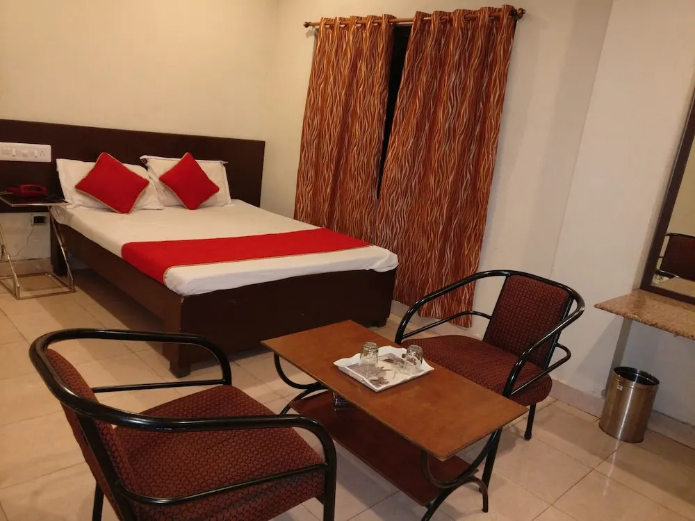 Hotel Morya