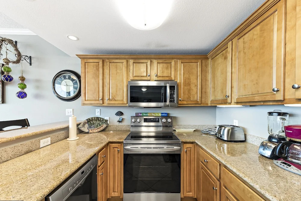 Sanibel Condos by Hosteeva