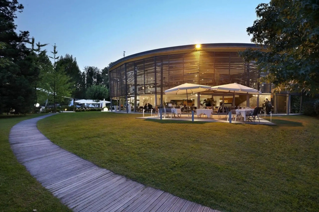 Inverigo Hotel