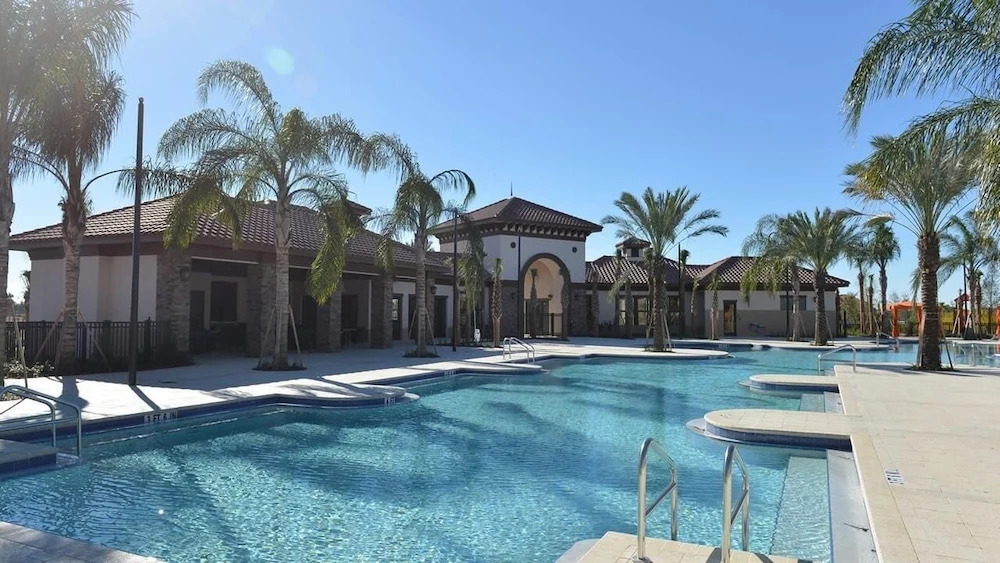 5440 Solterra Circle