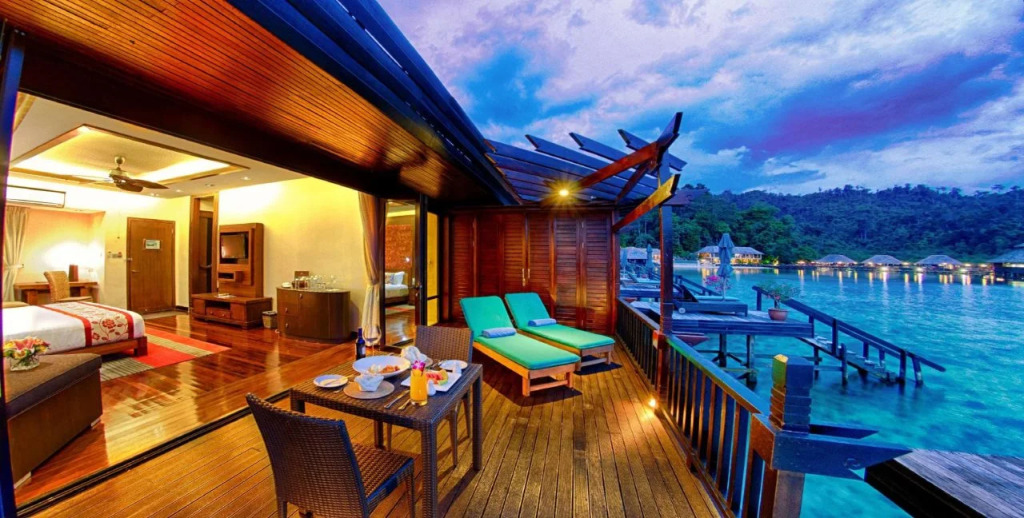 Gayana Marine Resort