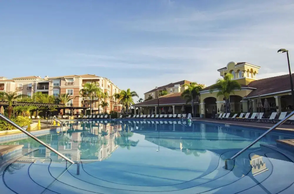 Spacious Condo With Balcony Near Themed Parks! #3vc406