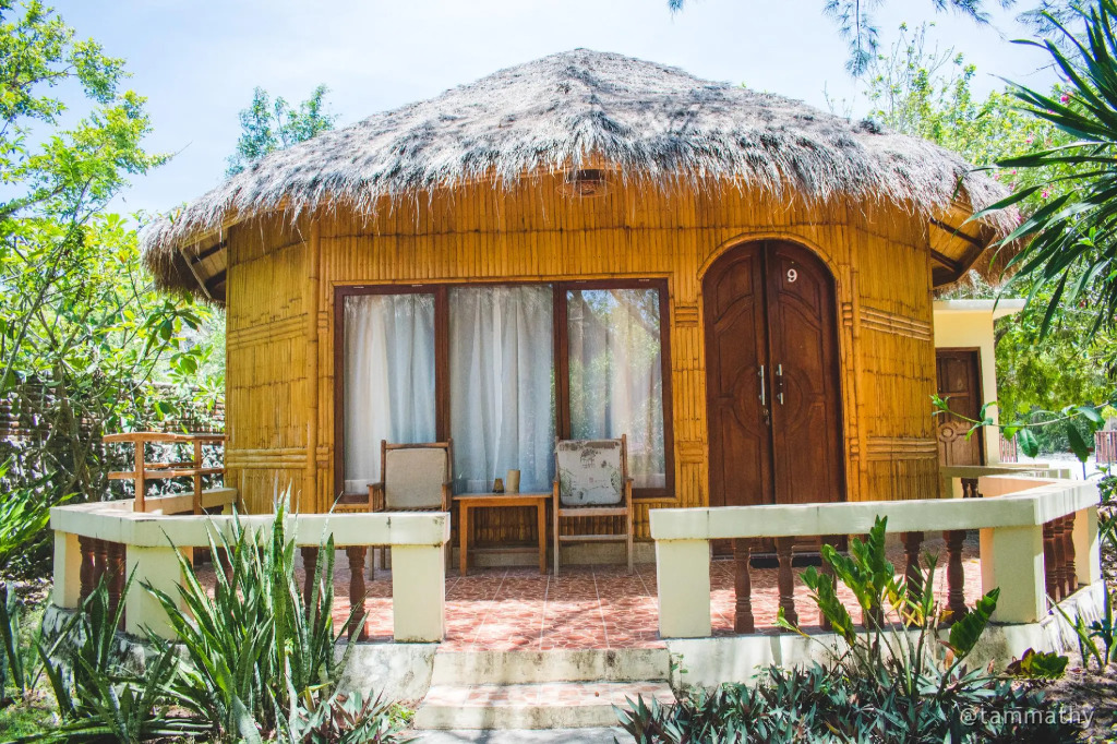 Bara Beach Bungalows