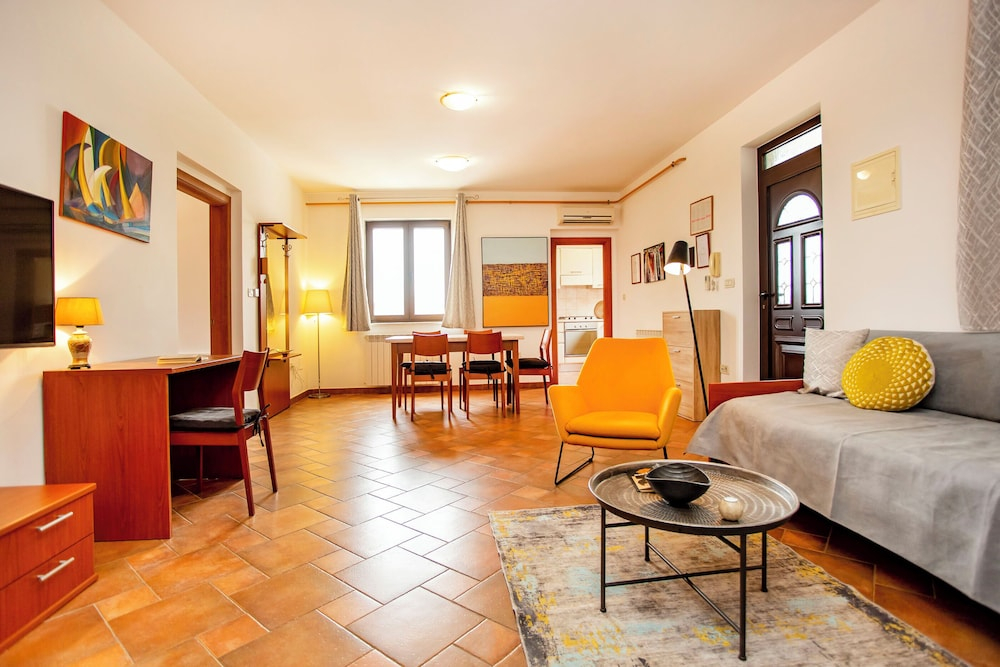 Apartments Sinisa