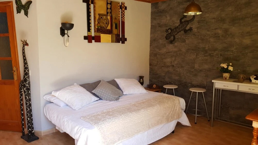 Studio in San Bartolomé de Tirajana, With Wonderful sea View, Pool Acc