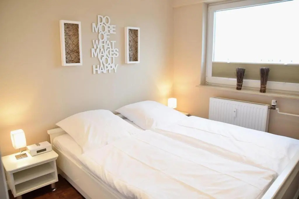 Schönes neues hochwertig renoviertes 2-Zimmer Appartement in der 4. Etage.