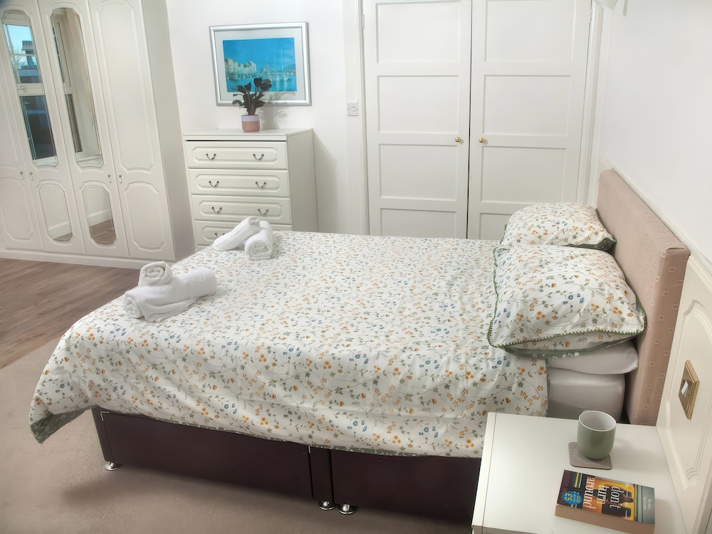 Weymouth Bay Apartment C