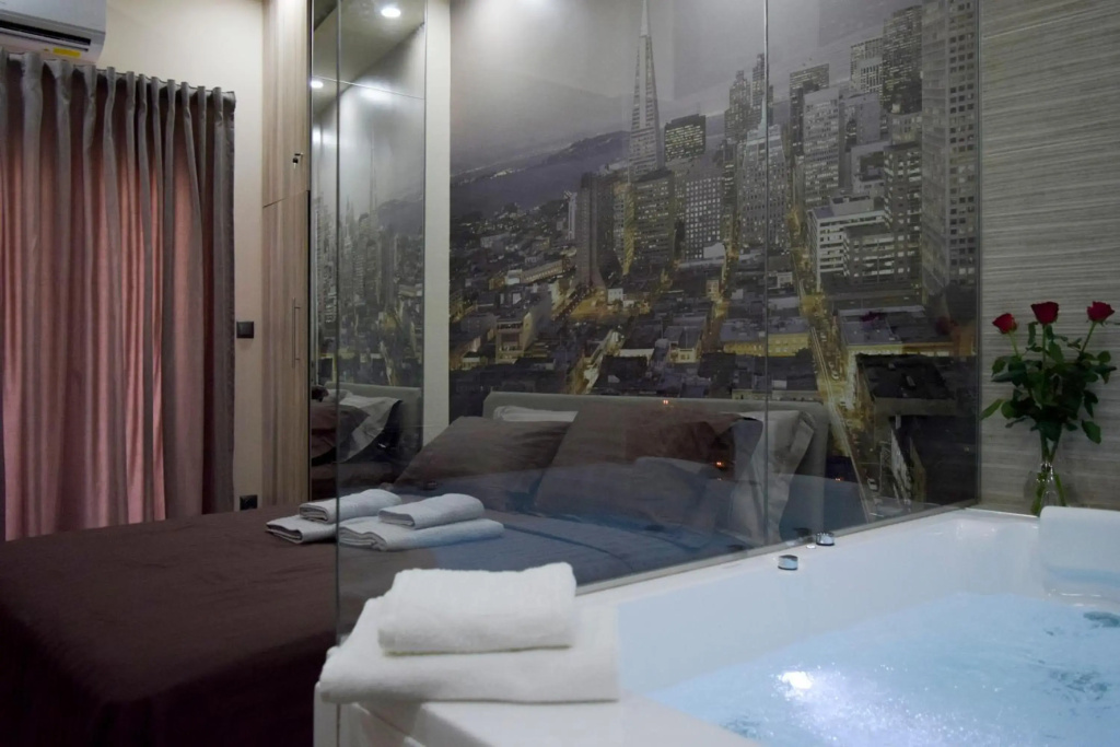 Nephele Luxury Suite