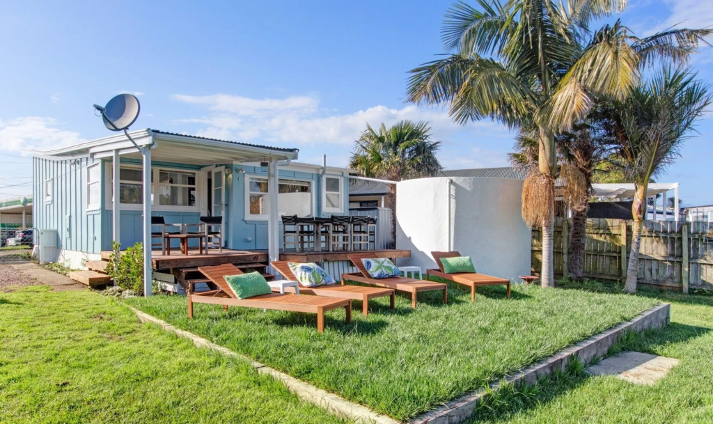 The Little Blue Bach in Oneroa Village by Waiheke Unlimited