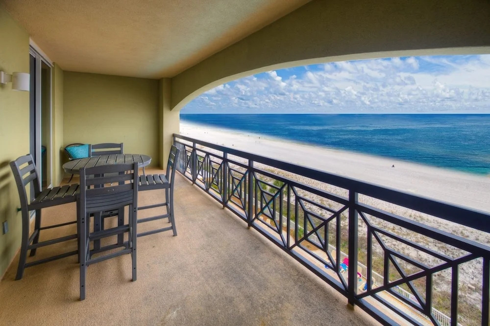 Azure 606 4 Bedroom Condo