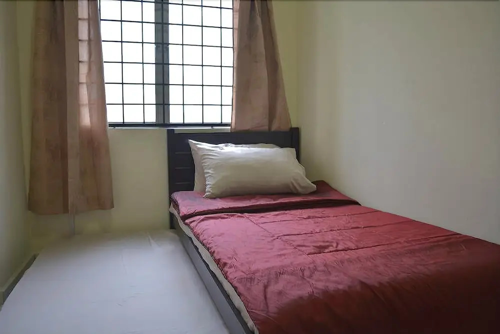 Senyum Homestay Bandar Menjalara