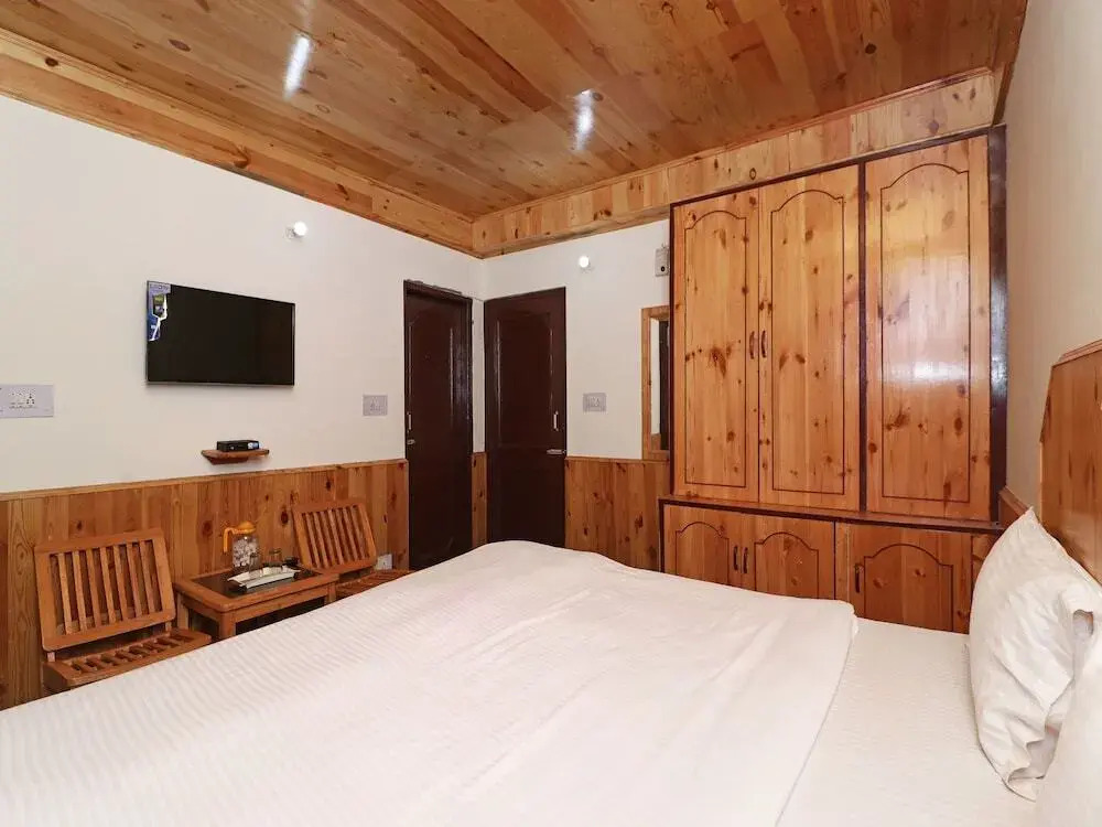 Summer House by OYO Rooms