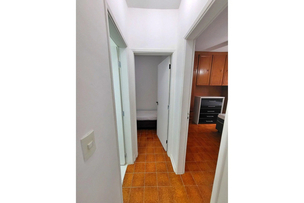 Ap 02 Dorms   Enseada   Com Sacada, Ar Cond, Wi Fi, 01 Vaga, Lado Praia