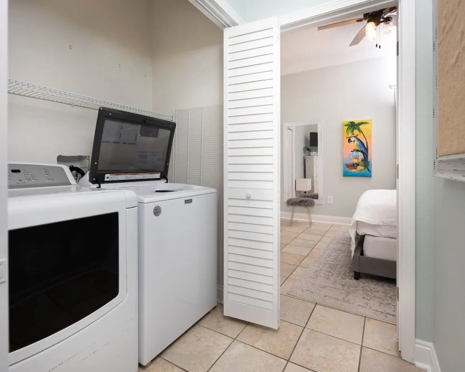 Phoenix Vi 6015 3 Bedroom Condo