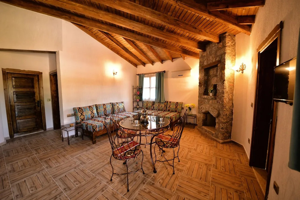 KAY6700 Villa Malhun 2 Bedrooms