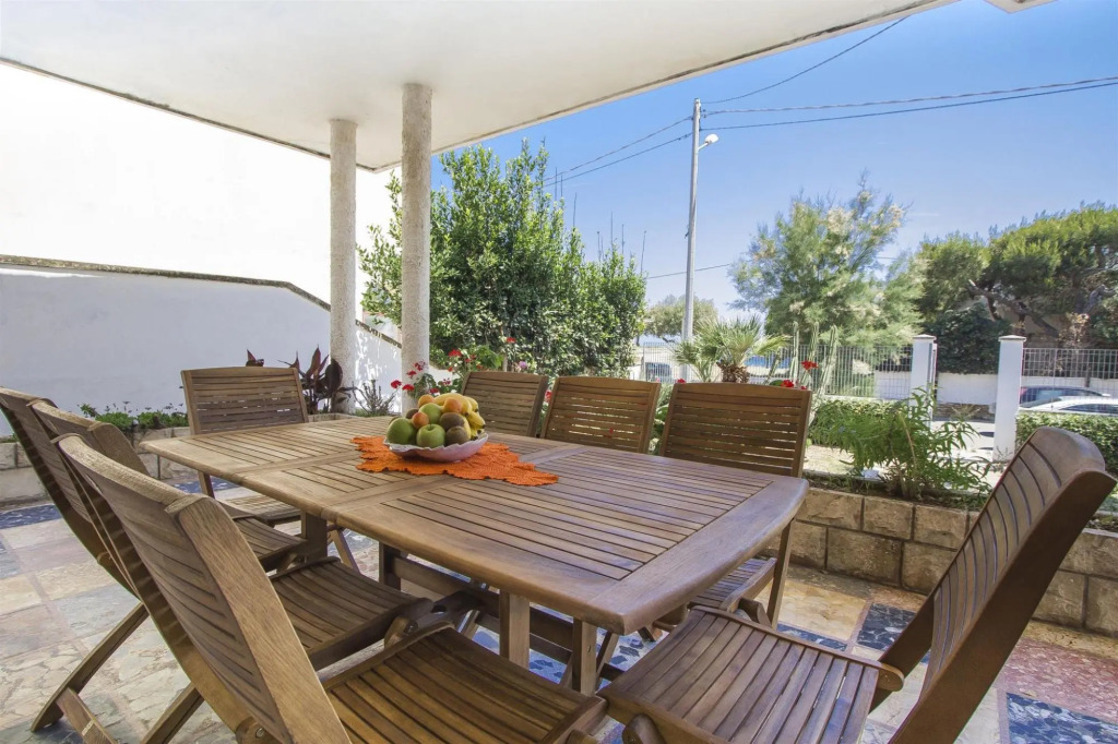 Large villa with sea view and outdoor spaces 20m from the sandy beach of San Foca.-Villa Marechiaro