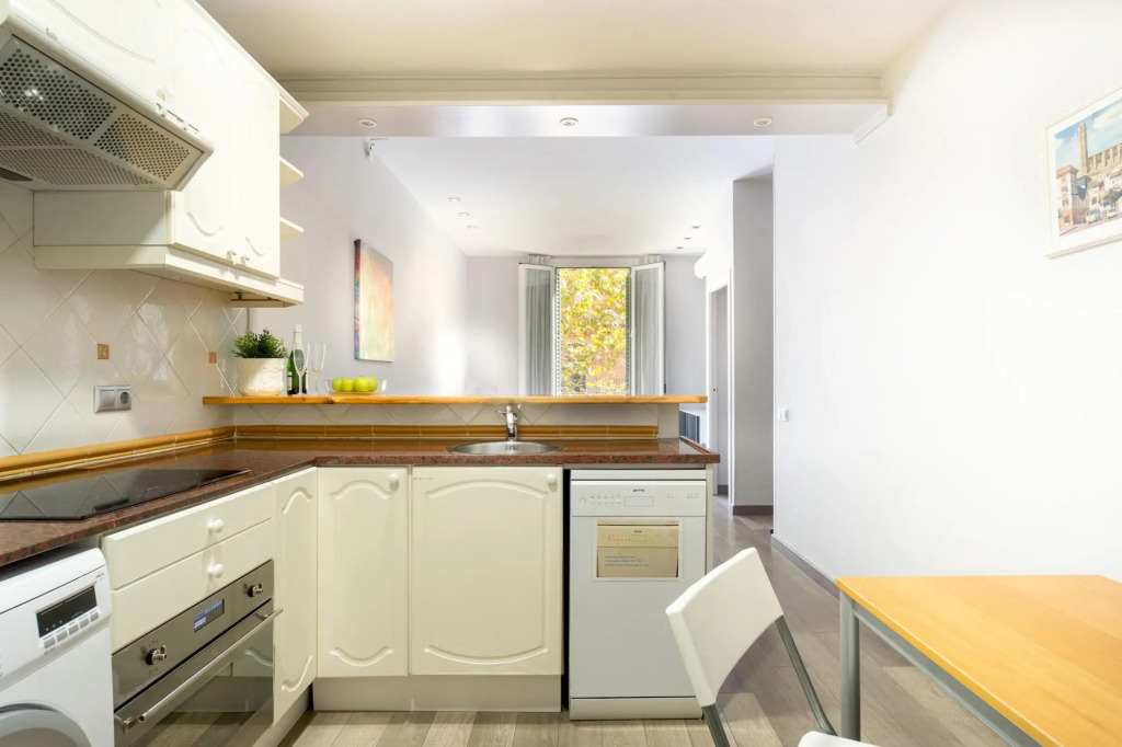 MIRO K · New apartment located in safe and central Eixample