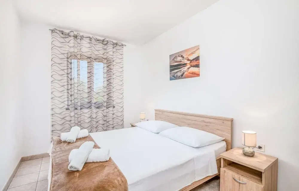 Awesome Home in Jurandvor With Wifi and 1 Bedrooms