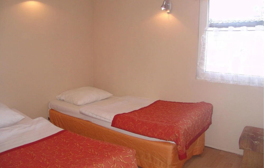 Nice Home In Jaroslawiec With Wifi