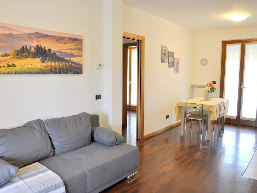 In a Quiet Area and not far From the Lake, Balconies Overlooking the Vineyards