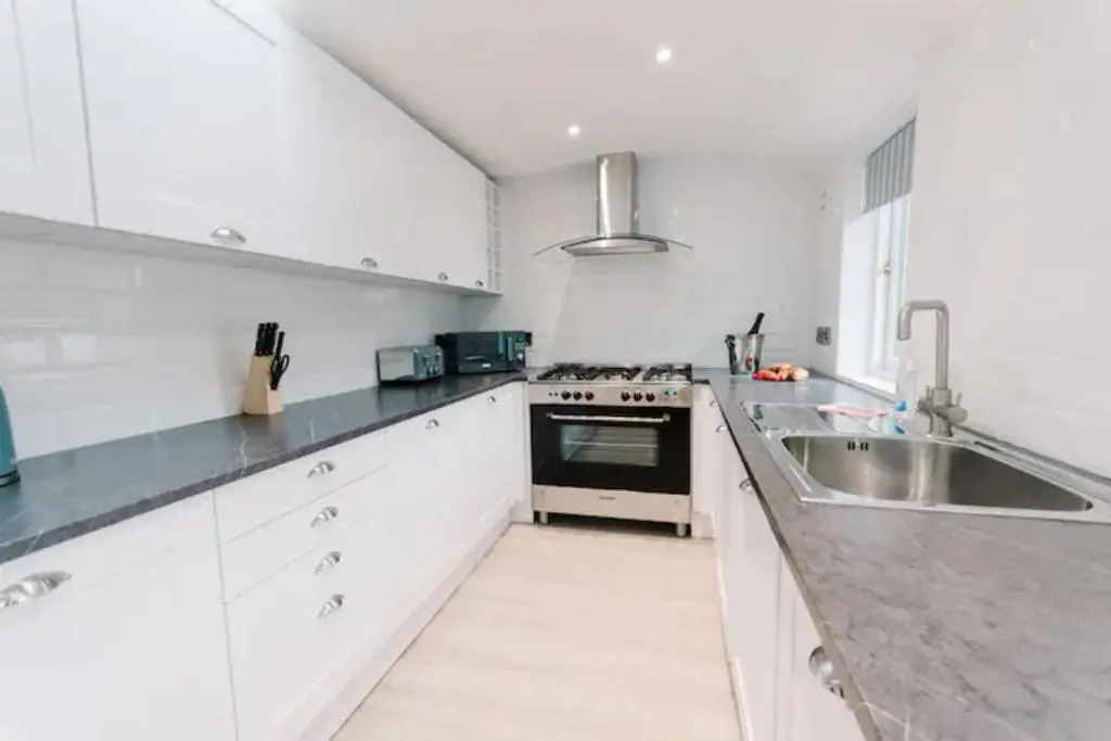 Erigmore Cottage - A cosy cottage located in a countryside park with WIFI and access to swimming pool