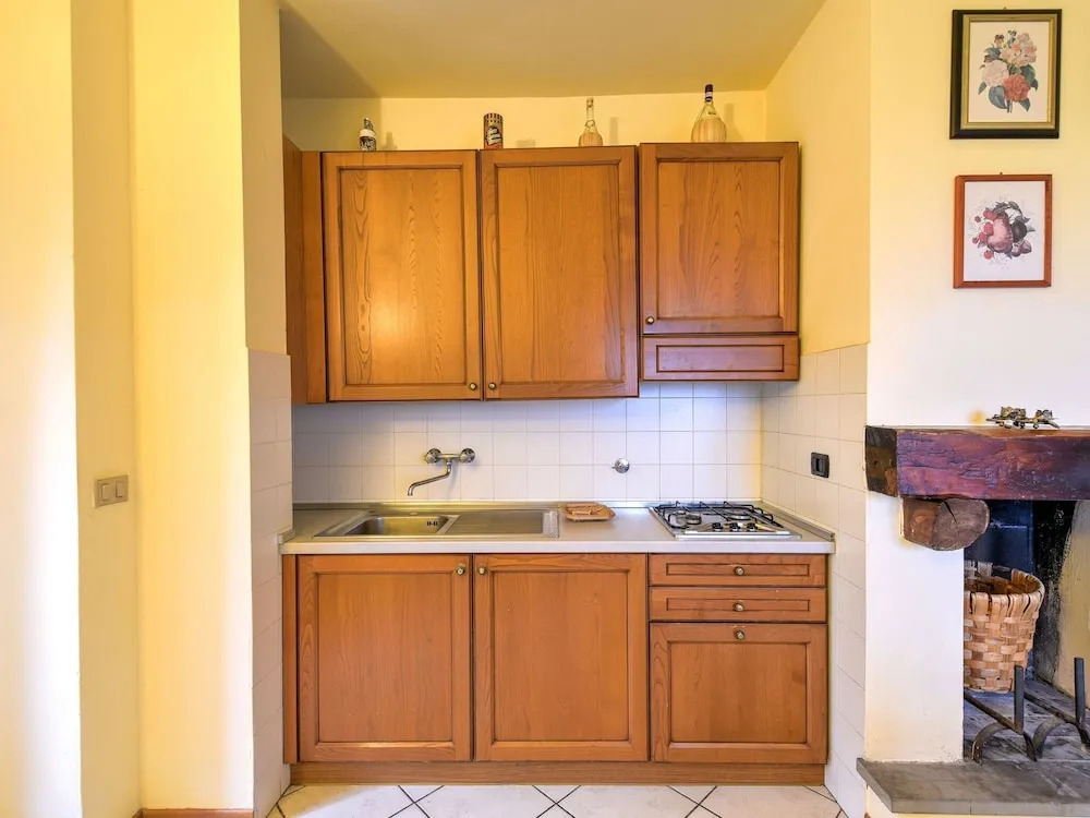 Peaceful Holiday Home in Lamporecchio With Pool