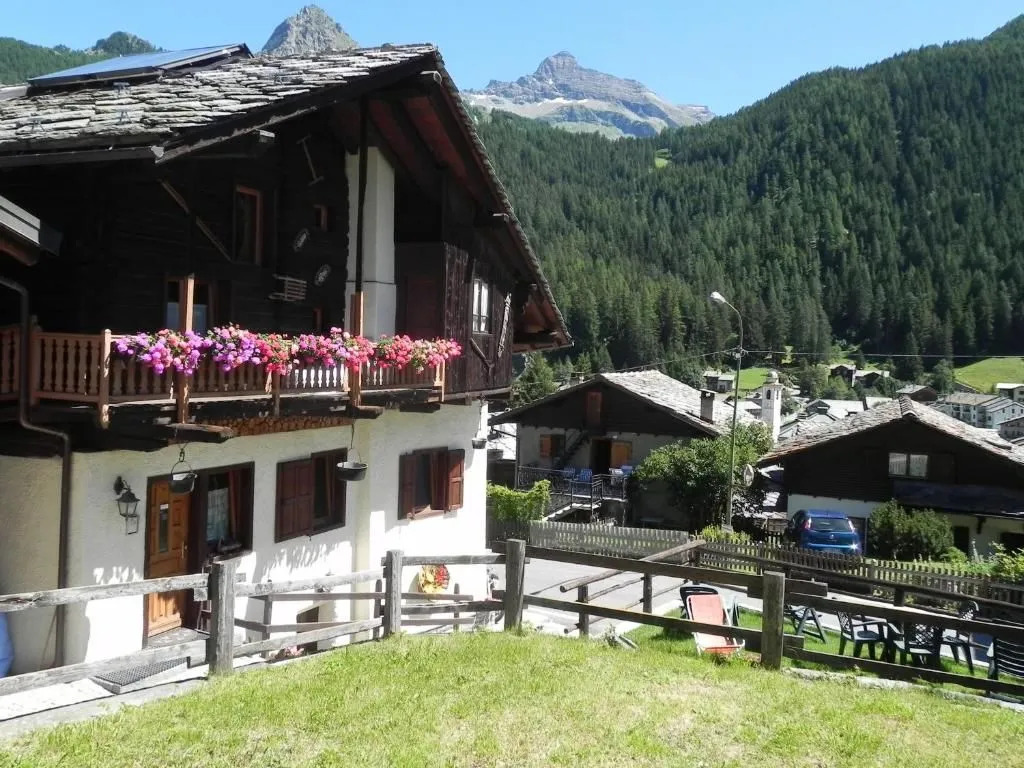 Le Vieux Rascard Chambres dHotes