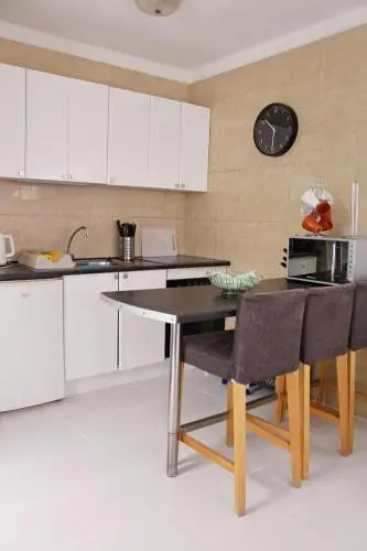 Knights Apartment