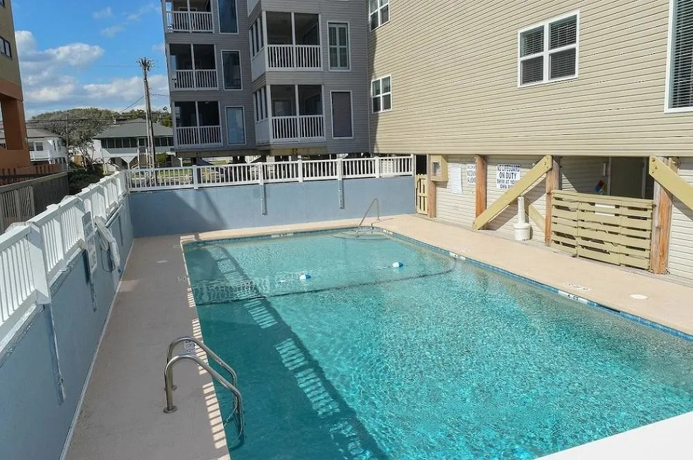 Palmetto Dunes Condominium 205 - 3 Br Condo
