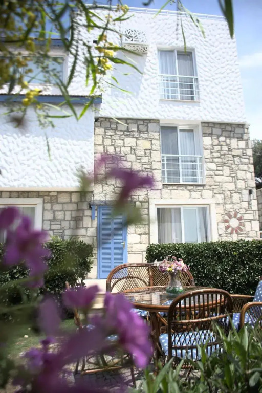 Tepe Hotel