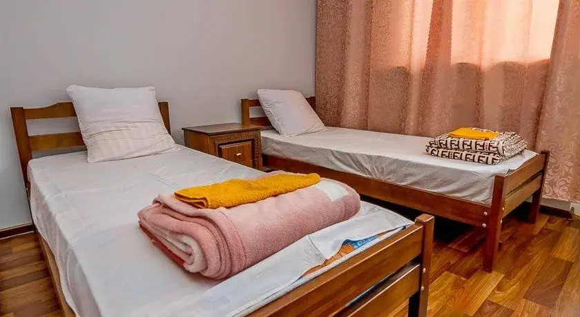 7 Fialok Guest House