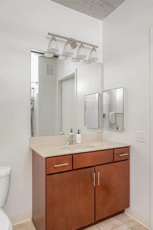 Chicago | Beautiful Studio South Loop Apartment
