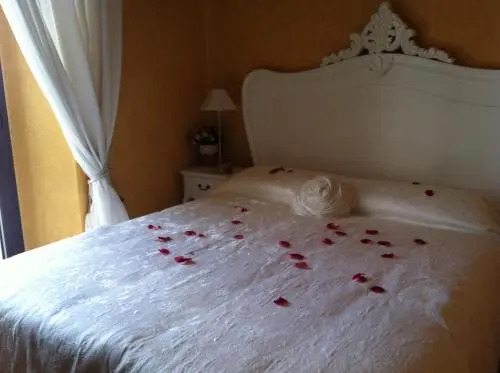 S. Faustino Rooms