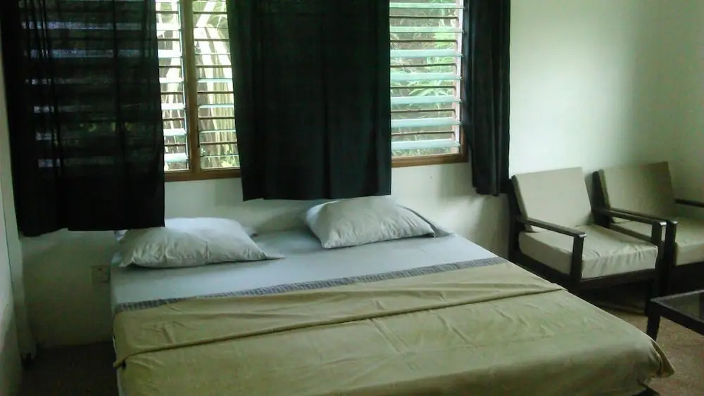 Eden Lodge