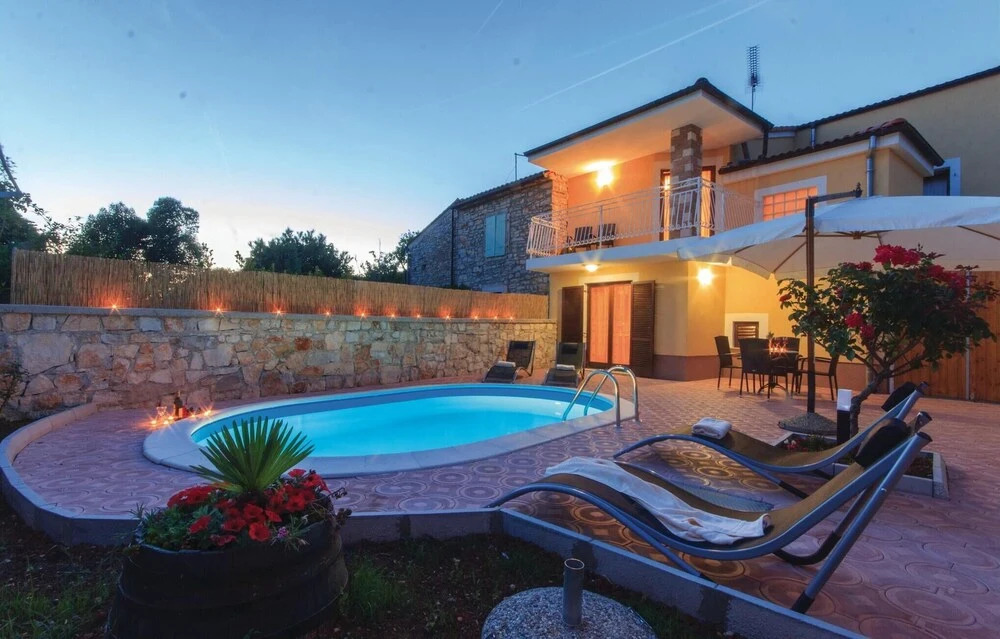 Beautiful Home in Vodnjan With Wifi and 3 Bedrooms