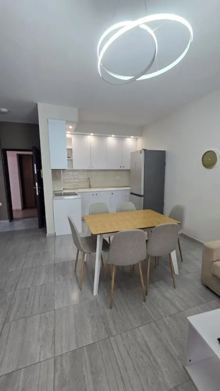 Tirent Apartment - Komuna e Parisit 3