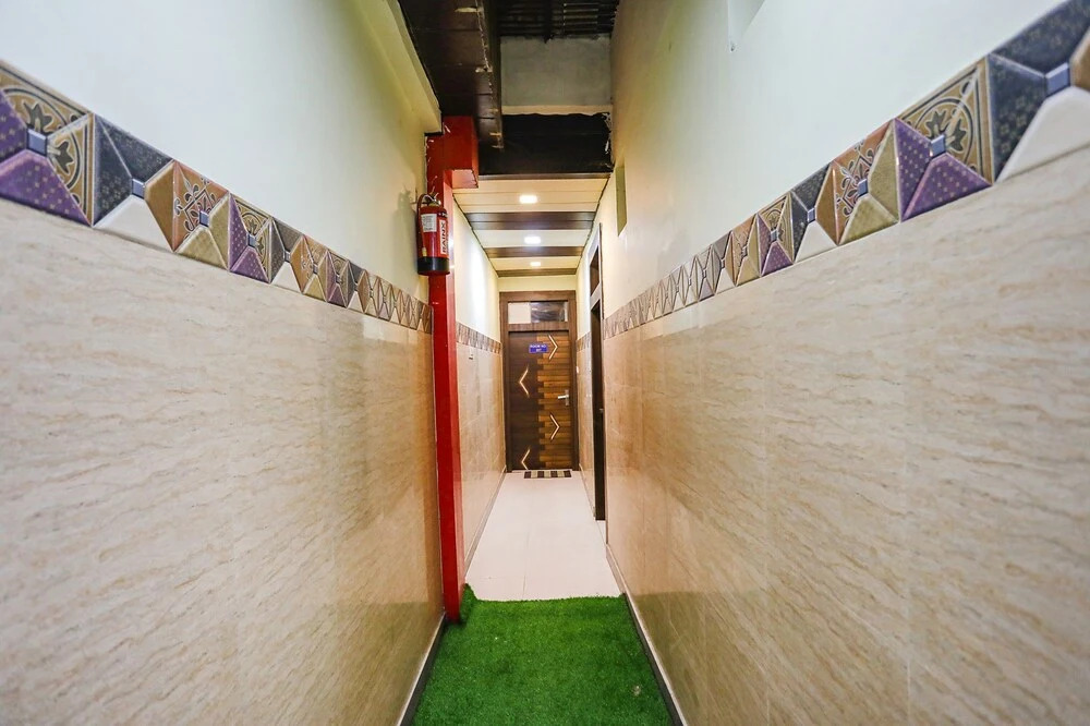 Fabhotel Yatika Inn