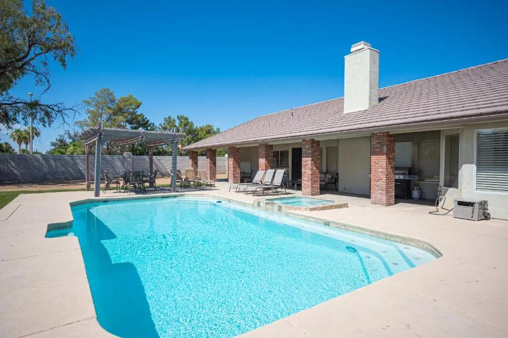 Luxury Home Near Las Vegas Strip and Airport.