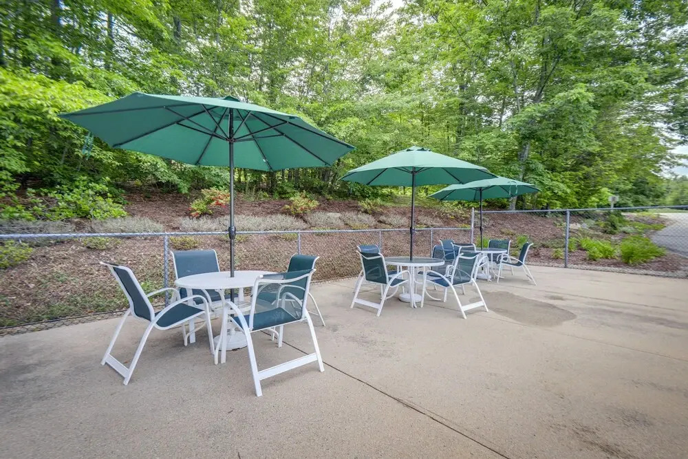 Bartlett Condo w/ Mountain View & Outdoor Pool!