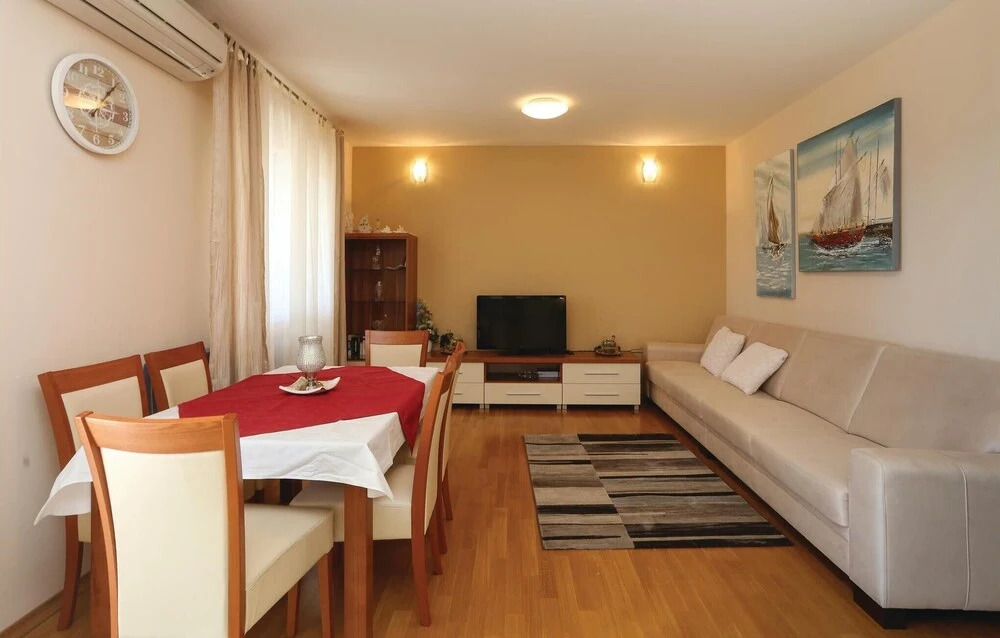 Beautiful Home in Krilo Jesenice With Wifi and 3 Bedrooms