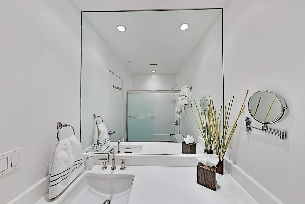 450eliot 3 Bedroom Condo