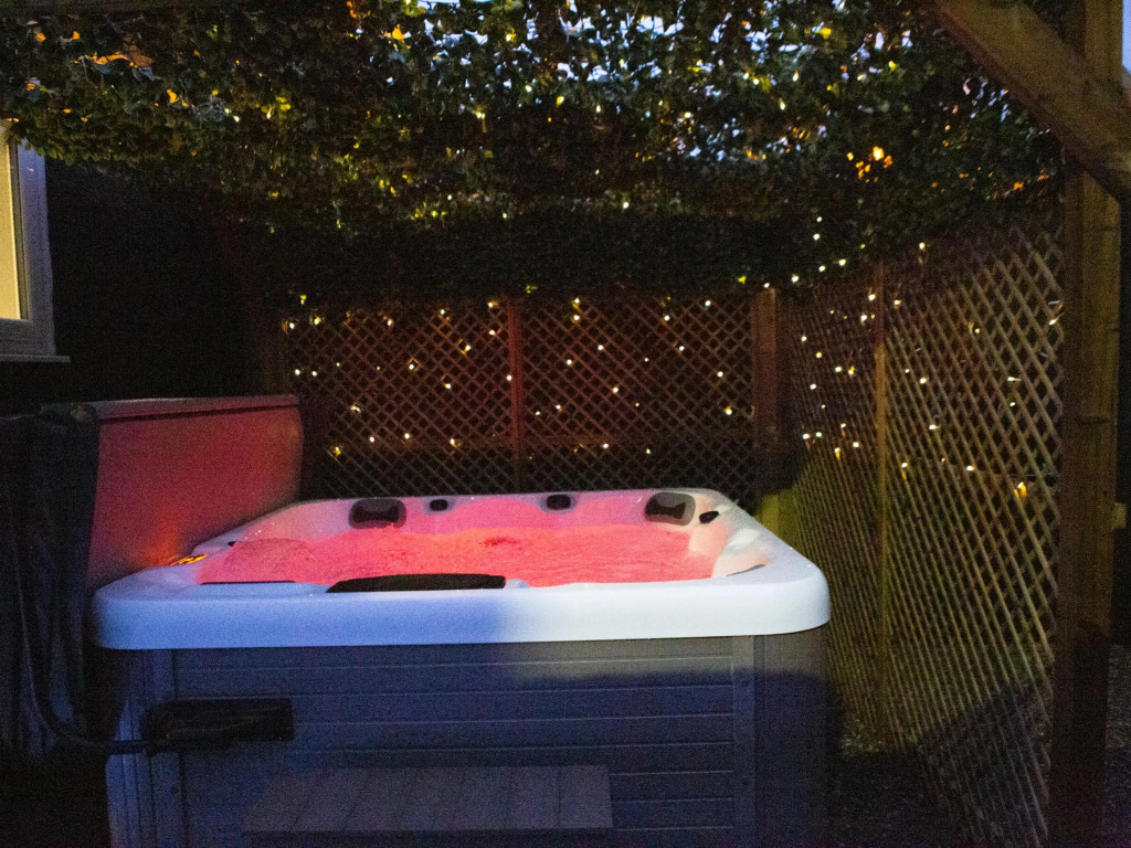 The Gathering Liver House - Hot Tub - Near Liverpool