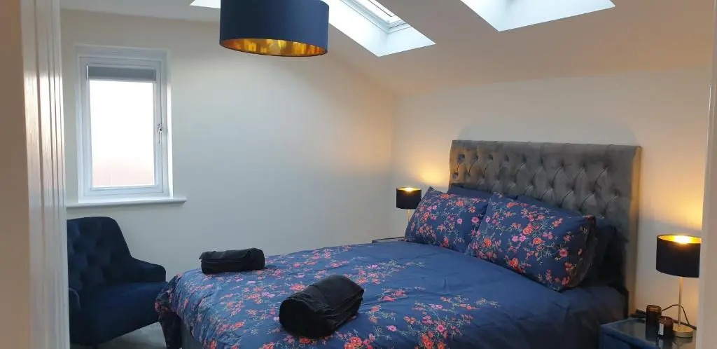 5 Star 1 Bed Sleeps 4 Free Parking