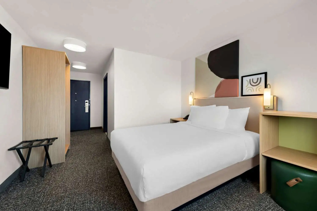 SureStay Hotel by Best Western Norfolk Little Creek