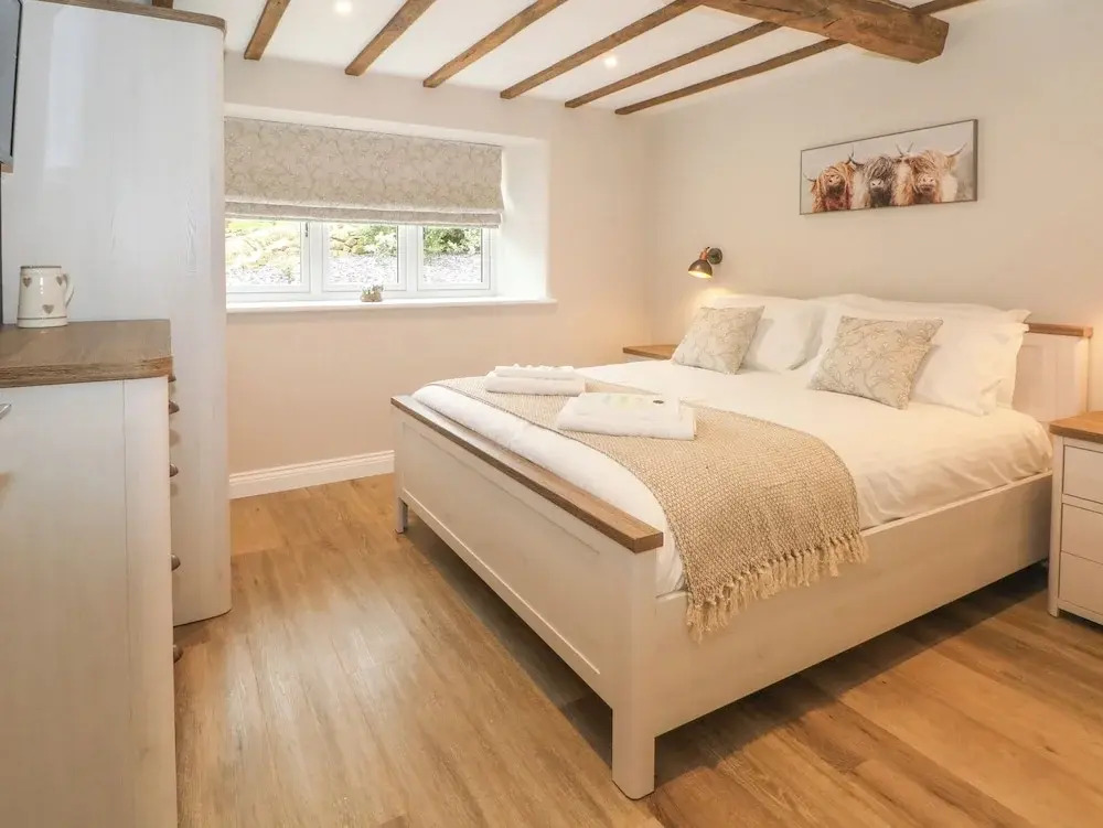 Small Lane Cottage
