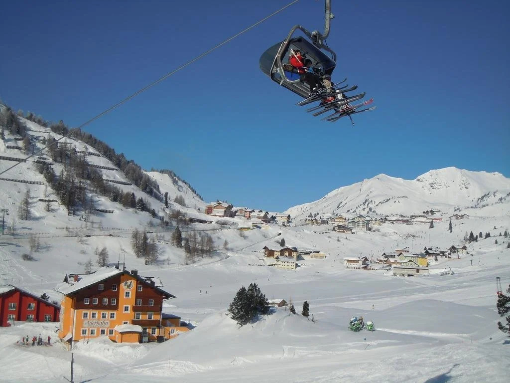 Hotel & Appartement Auerhahn