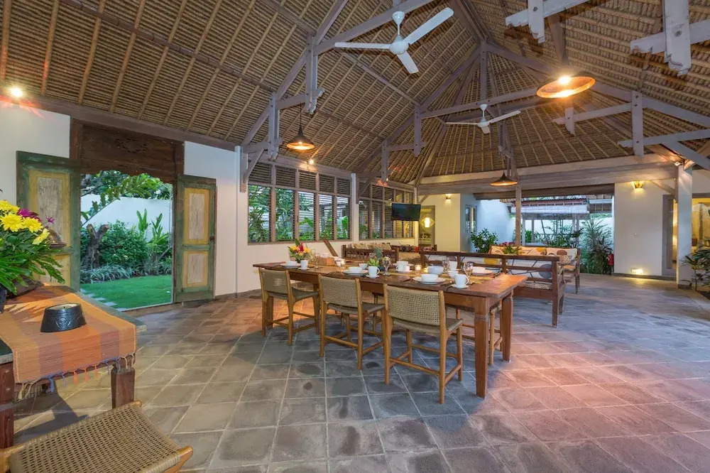 Villa Damai Manis
