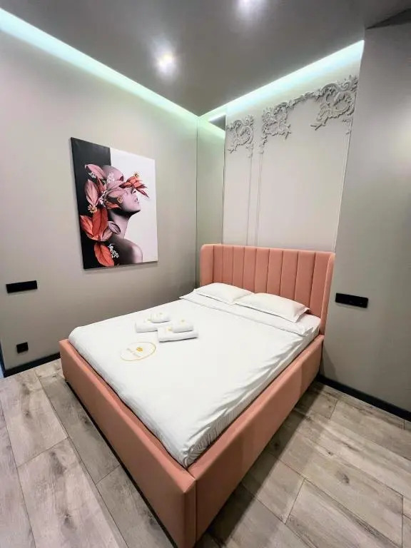 Royal apartment on Gorodotska 33 street